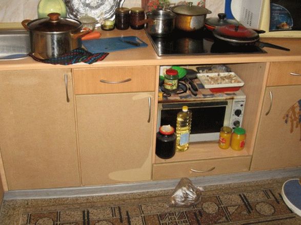 Как оклеить кухонный гарнитур пленкой своими руками или как бюджетно обновить кухню