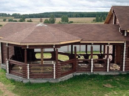 Большая коричневая терраса