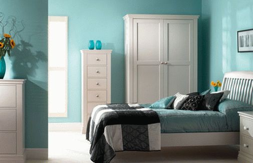 Бирюзовый цвет в интерьере спальни: фото 
