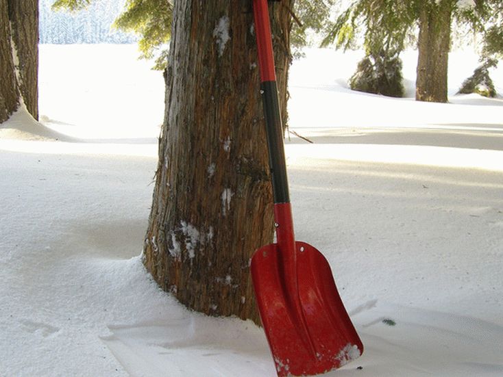 Алюминиевая лопата для снега