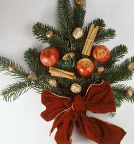 новогоднее украшение дома - букеты из сосновых веток 012