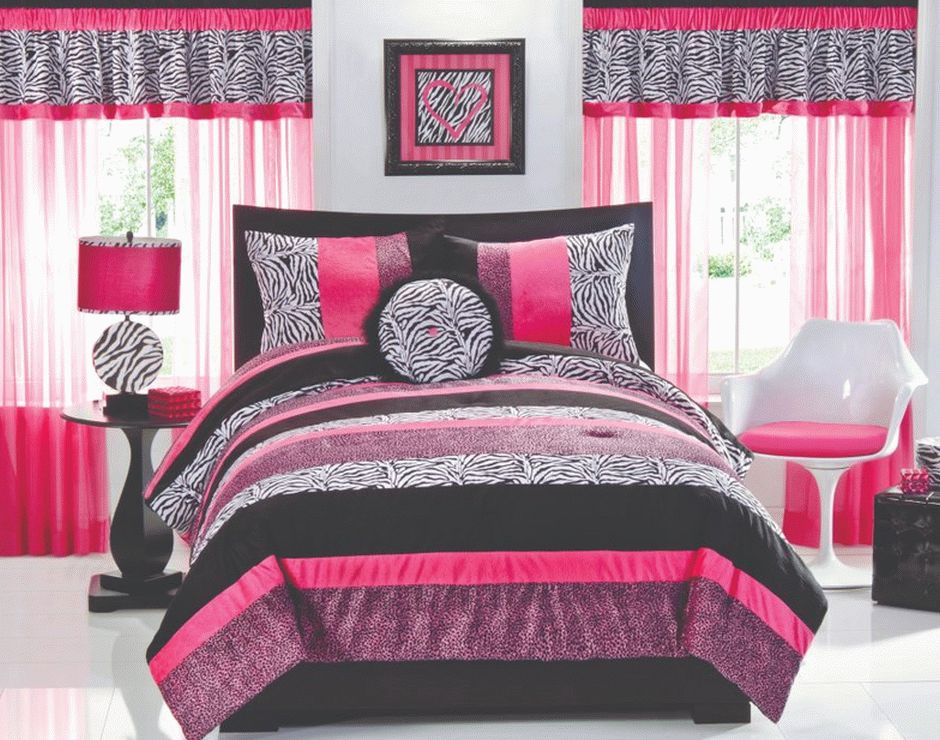 Сочетание розового и серого цвета в интерьере спальни