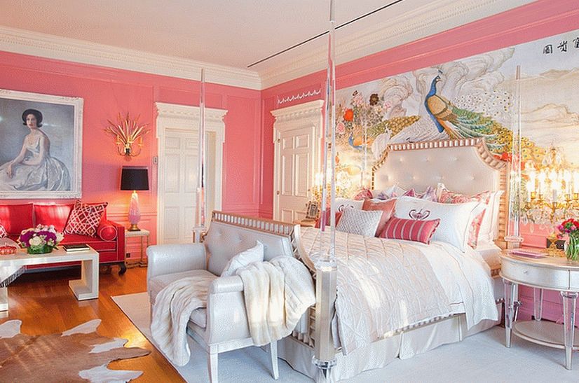 Дизайнерское оформление спальни в розовом цвете
