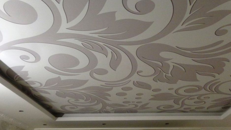 Прекрасное сочетание тканевых натяжных потолков с интерьером комнат